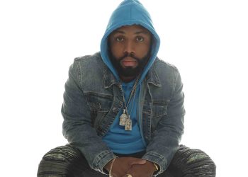 J.R.Clark Marks a Decade of Independence With Reflective, Razor-Sharp Album ‘10 Years Later’