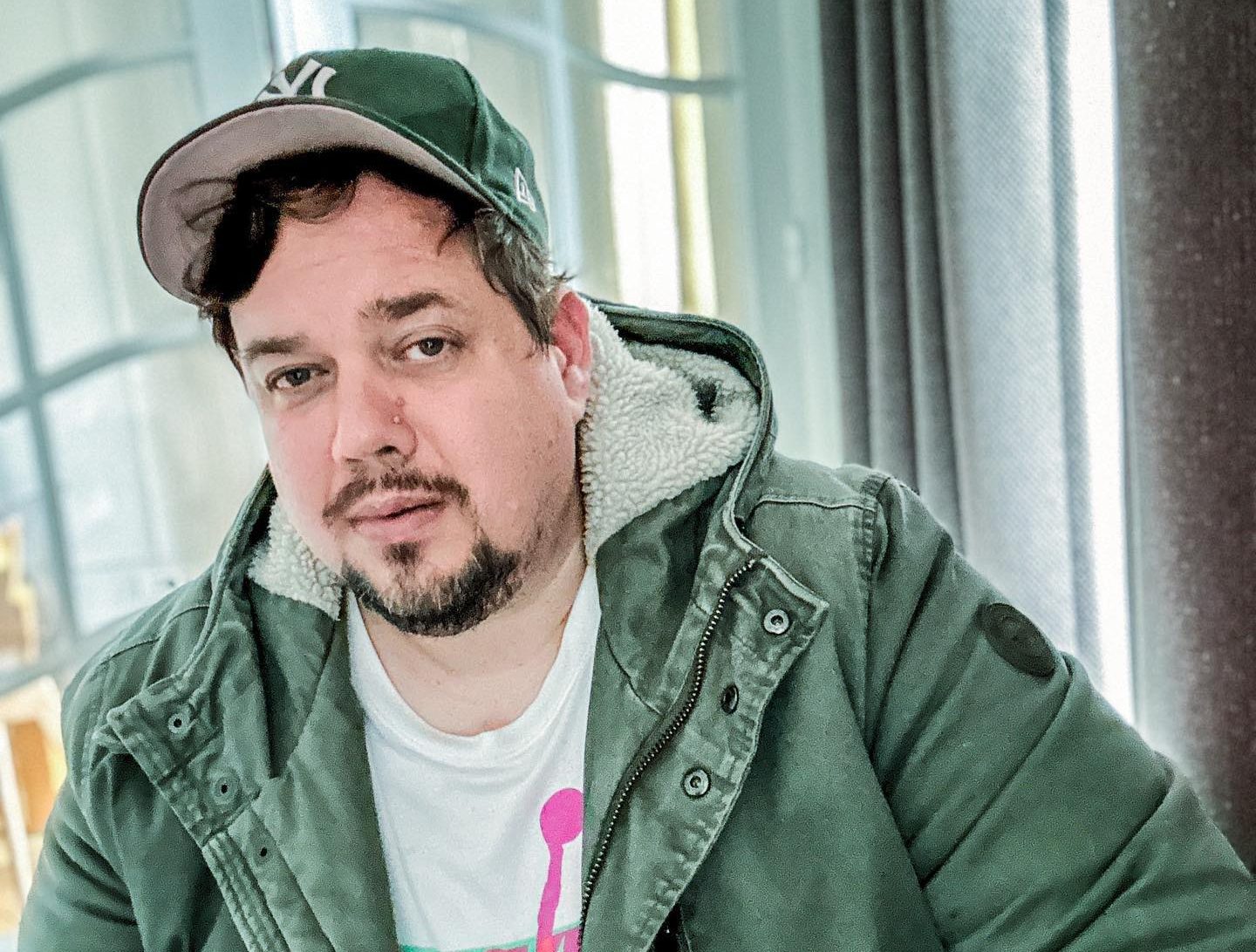 Interview with Mikoo: Inside FREEZIN’, Creative Roots, and the Road to 2026