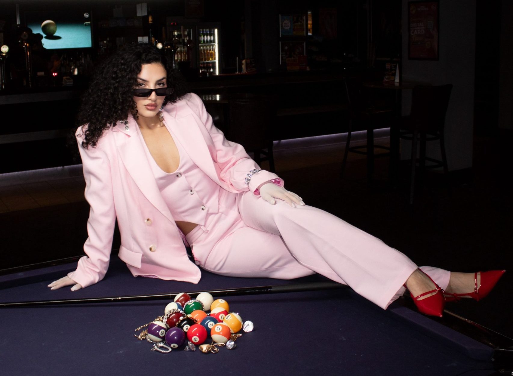 SWITCH O Drops Heartfelt Jersey Club Anthem "safe with me"