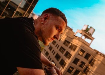 Toxic Rob Locks In on Growth with Never Felt So Good