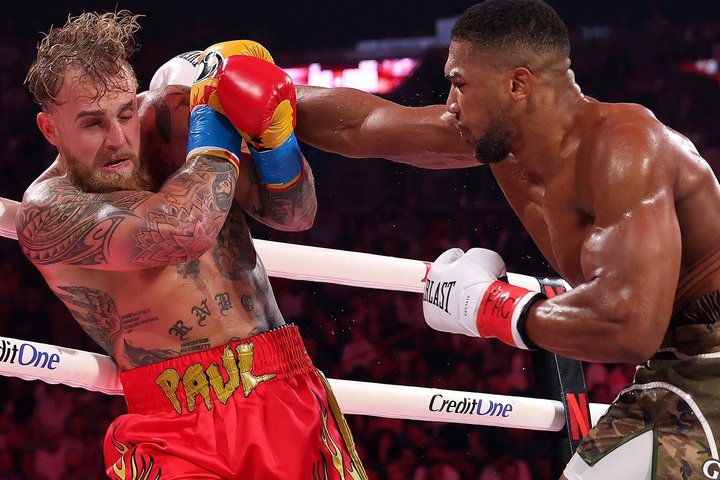 Anthony Joshua Defeats Jake Paul in a Sixth Round Jawbreaking KO