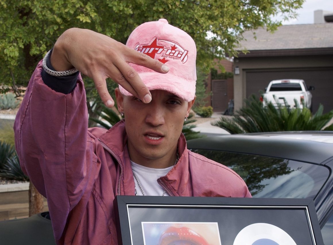 AN STACKS Charts With “5 STAR,” Expands Vision Through Genre-Blending Album Déjà Vu