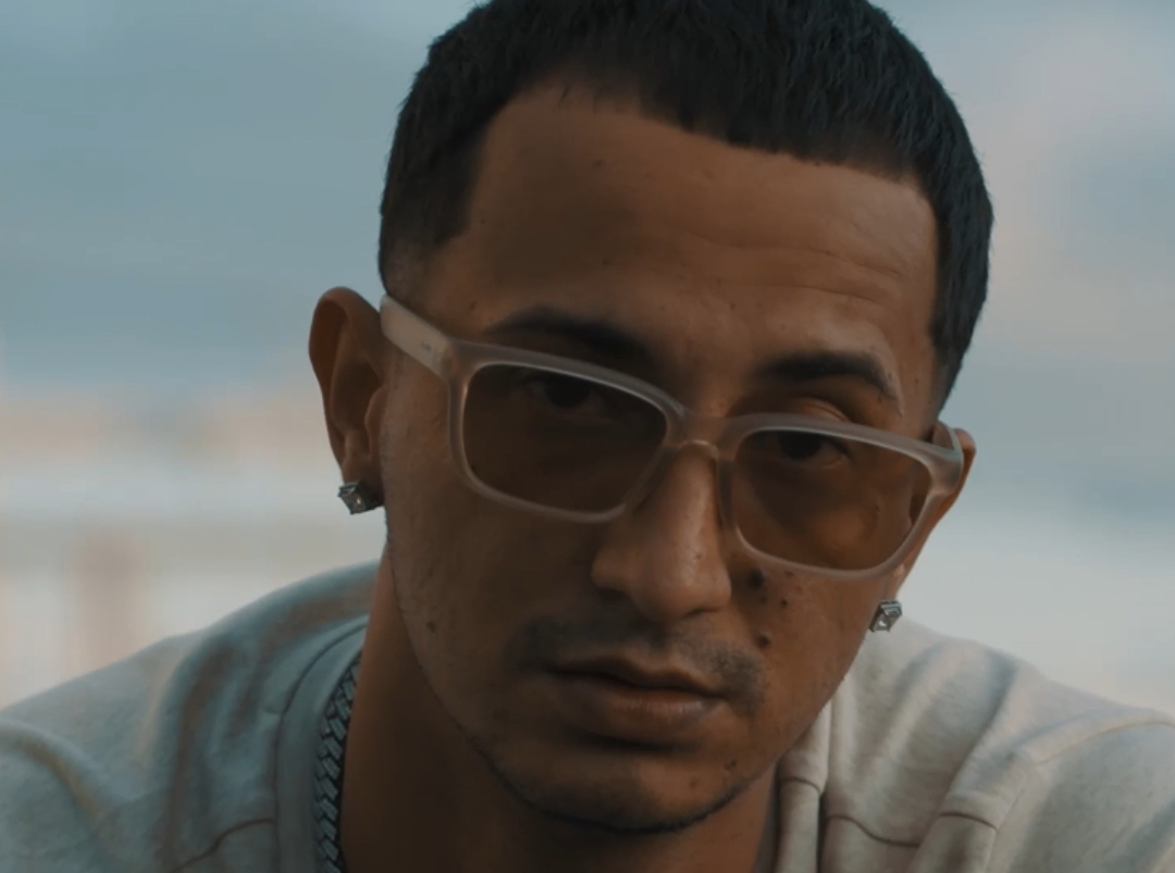Puerto Rican Urban Artist Fronti Opens a Powerful New Chapter With “El Viejo Yo”