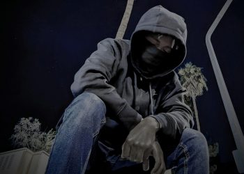 DJ – Divine Justice: A New Voice in Hip Hop