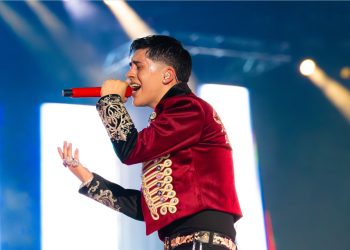 Cris MJ Elevates Chilean Urban Music to Global Heights with Historic “El Retorno del Rey” Stadium Spectacle