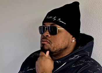 100visions Clothing Brand: Hip Hop Streetwear