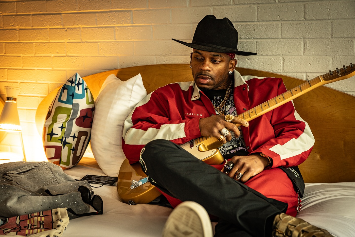 Grammy-Nominated Artist Jimmie Allen Expands His Sound With “Shaking In My Boots”
