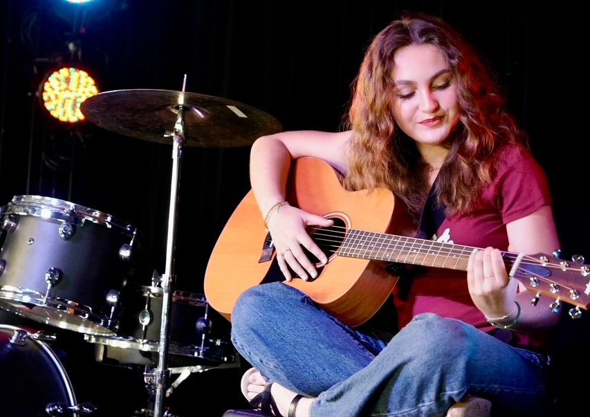 Ellory Grace Opens Up About Identity, Mental Health, and Her Debut Single “IN BETWEEN”