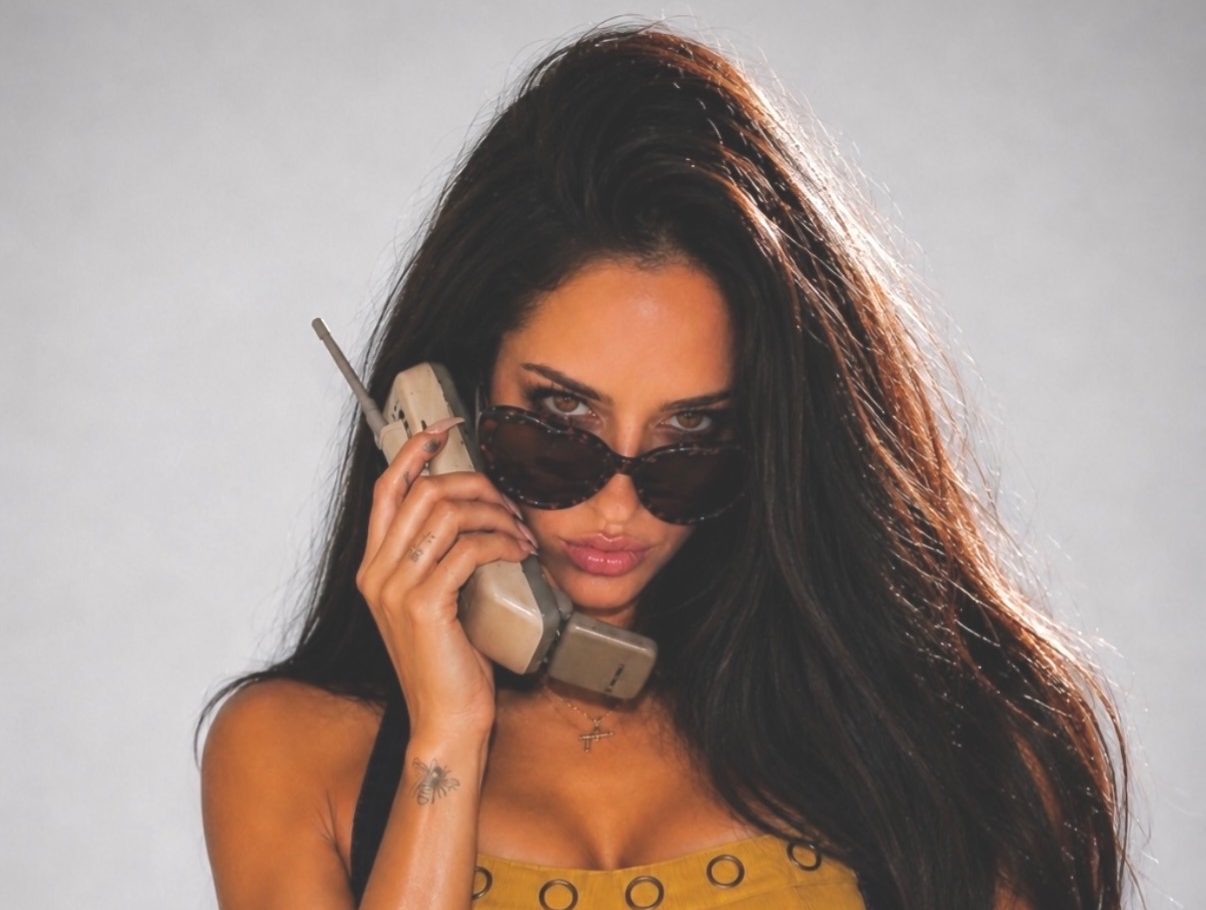 Nicole Dash Jones Turns Late-Night Emotion Into Cinematic Alternative Pop on “11:05”