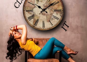 Amber Renee’s “Clock It” Is A Reminder That Confidence Never Goes Out Of Style