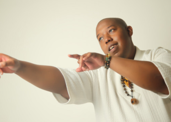 Kuda-Kwashé Turns Community Into Melody on “Afua’s Kitchen (Hosted by Ne-Yo)”