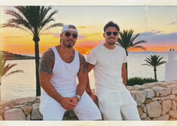 Bo Johnson and Stefano Vecchia arrive with a notably refined offering in “Bacio Quel Body”