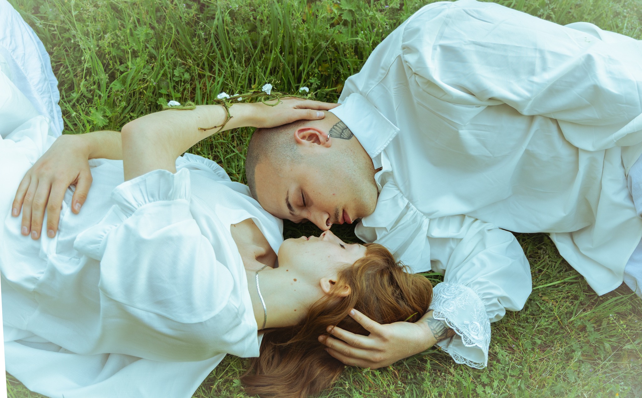 Surpo Finds Peace Beyond the Chaos on Intimate New Single “El Ruido Se Va”
