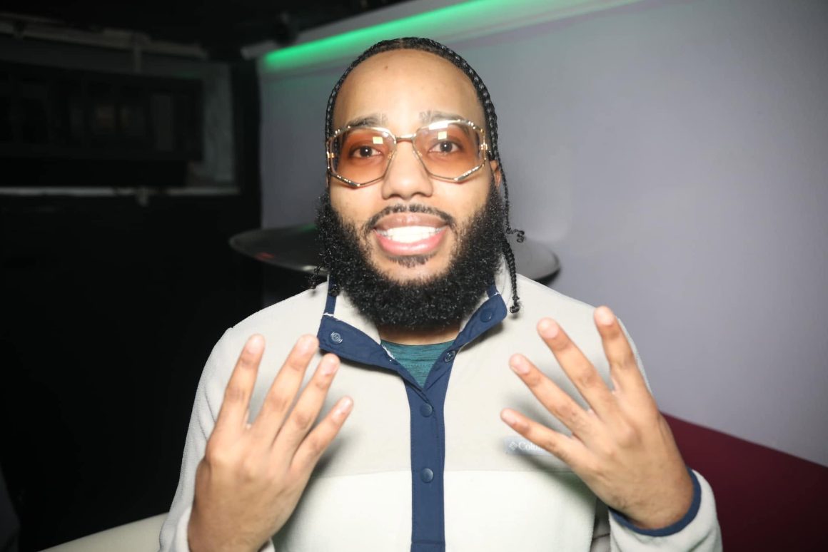 Worldwide Dez Shares Message on Privacy, Focus, and Protecting Your Vision