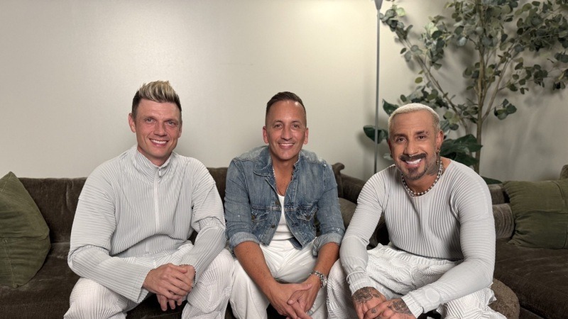 Nick Carter, Global Gaming League CEO Clinton Sparks and AJ McLean seated together