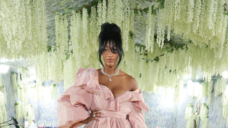Angel Reese - NEW YORK, NEW YORK - MAY 04: Angel Reese attends the 2026 Met Gala celebrating "Costume Art" at the Metropolitan Museum of Art on May 04, 2026 in New York City. (Photo by Kevin Mazur/MG26/Getty Images for The Met Museum/Vogue)