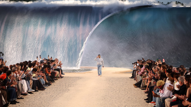 Pharrell Williams - US rapper, artist and fashion designer Pharrell Williams acknowledges the audience after presenting creations for the Louis Vuitton Menswear Spring/Summer 2027 collection fashion show as part of the Paris Fashion Week, in Paris, on June 23, 2026. (Photo by SIMON WOHLFAHRT / AFP via Getty Images)