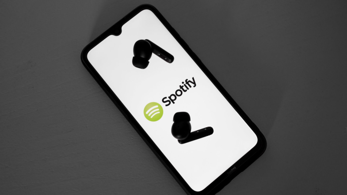 Spotify - The Spotify logo is displayed on a smartphone screen in Athens, Greece, on March 19, 2024. (Photo by Nikolas Kokovlis/NurPhoto via Getty Images)