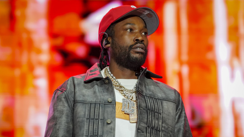Meek Mill - PHILADELPHIA, PENNSYLVANIA - JUNE 01: Meek Mill performs onstage during the Roots Picnic at The Mann at Fairmount Park on June 01, 2025 in Philadelphia, Pennsylvania. (Photo by Julia Beverly/WireImage)