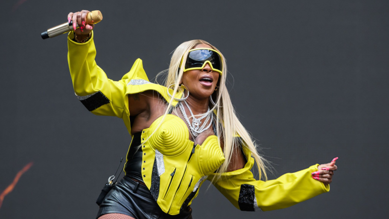 Mary J. Blige - LONDON, ENGLAND - JULY 3: Mary J. Blige performs onstage during a concert at Tottenham Hotspur Stadium on July 3, 2025 in London, England. (Photo by Katja Ogrin/Getty Images)